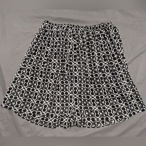 Hollister Geometric Black and White Flowy Skater Skirt